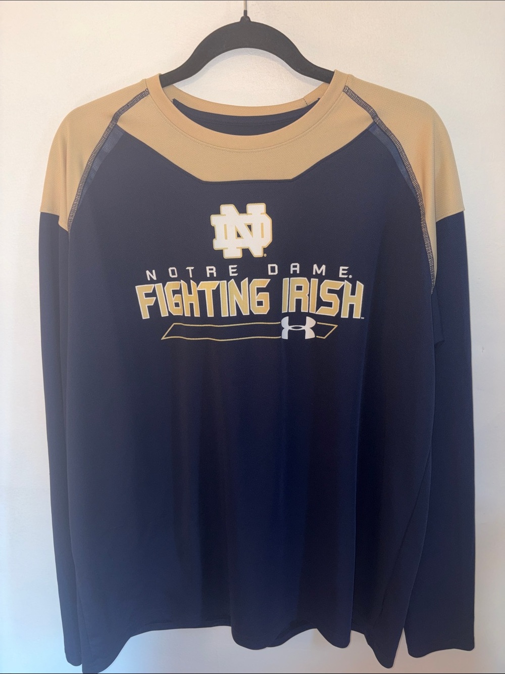 Under Armour Navy and Gold Notre Dame Fighting Irish Long-Sleeve Shirt
